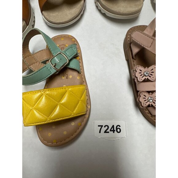Toddler girls shoes. Size 6 - Picture 2 of 14